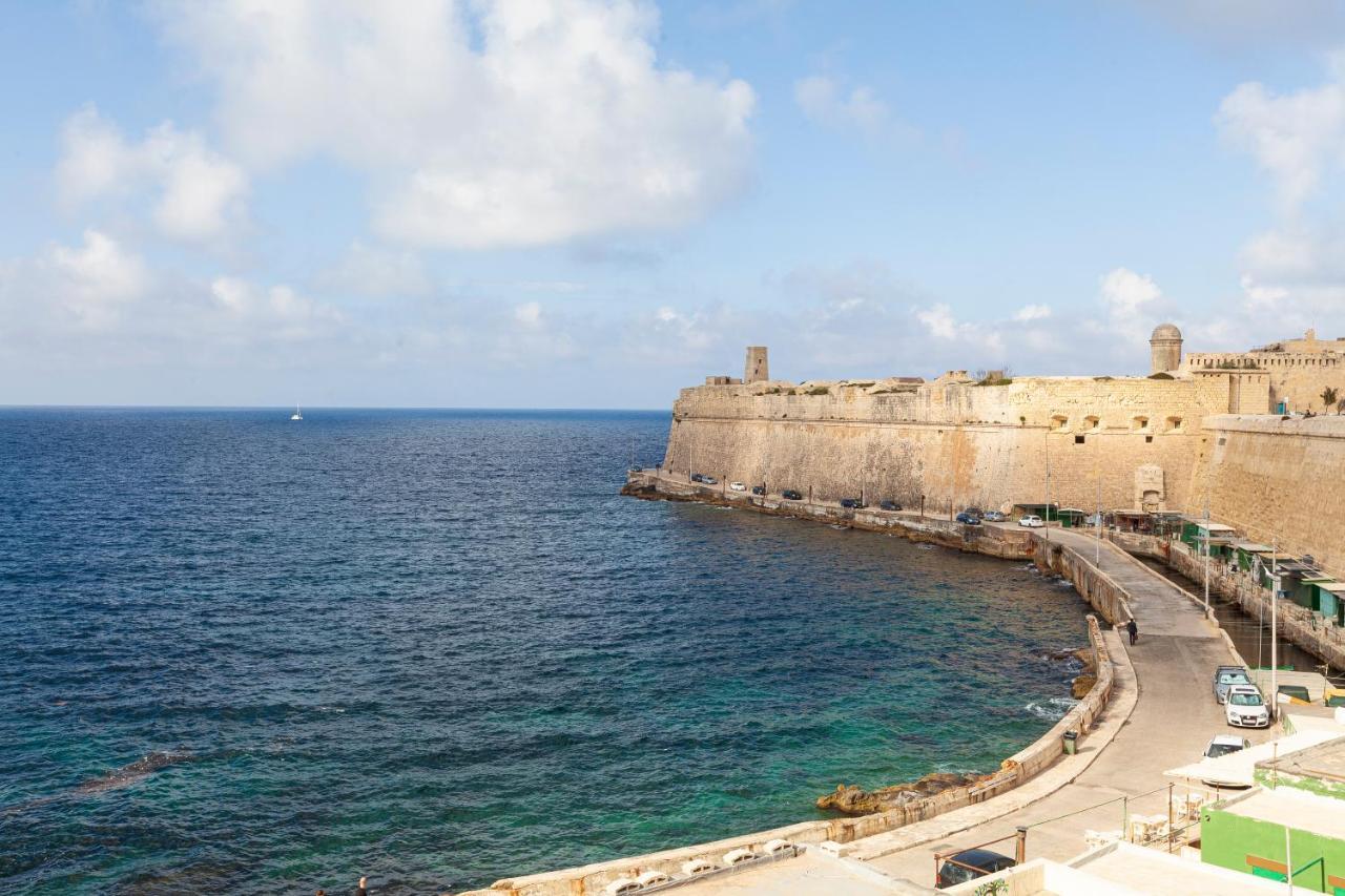 Designer Home With Comfy Sofa In Central Valletta By 360 Estates エクステリア 写真